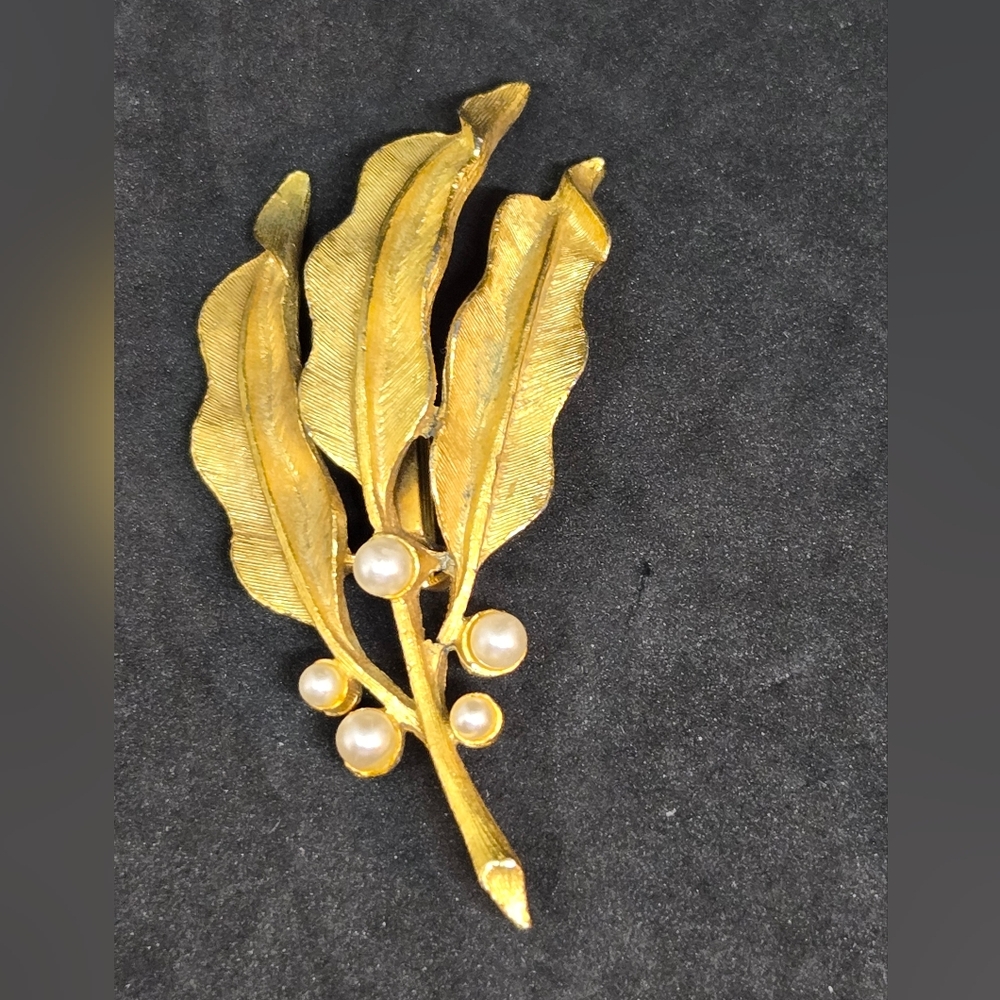 Vintage Gold Leaf Leaves Faux Pearl Brooch Pin